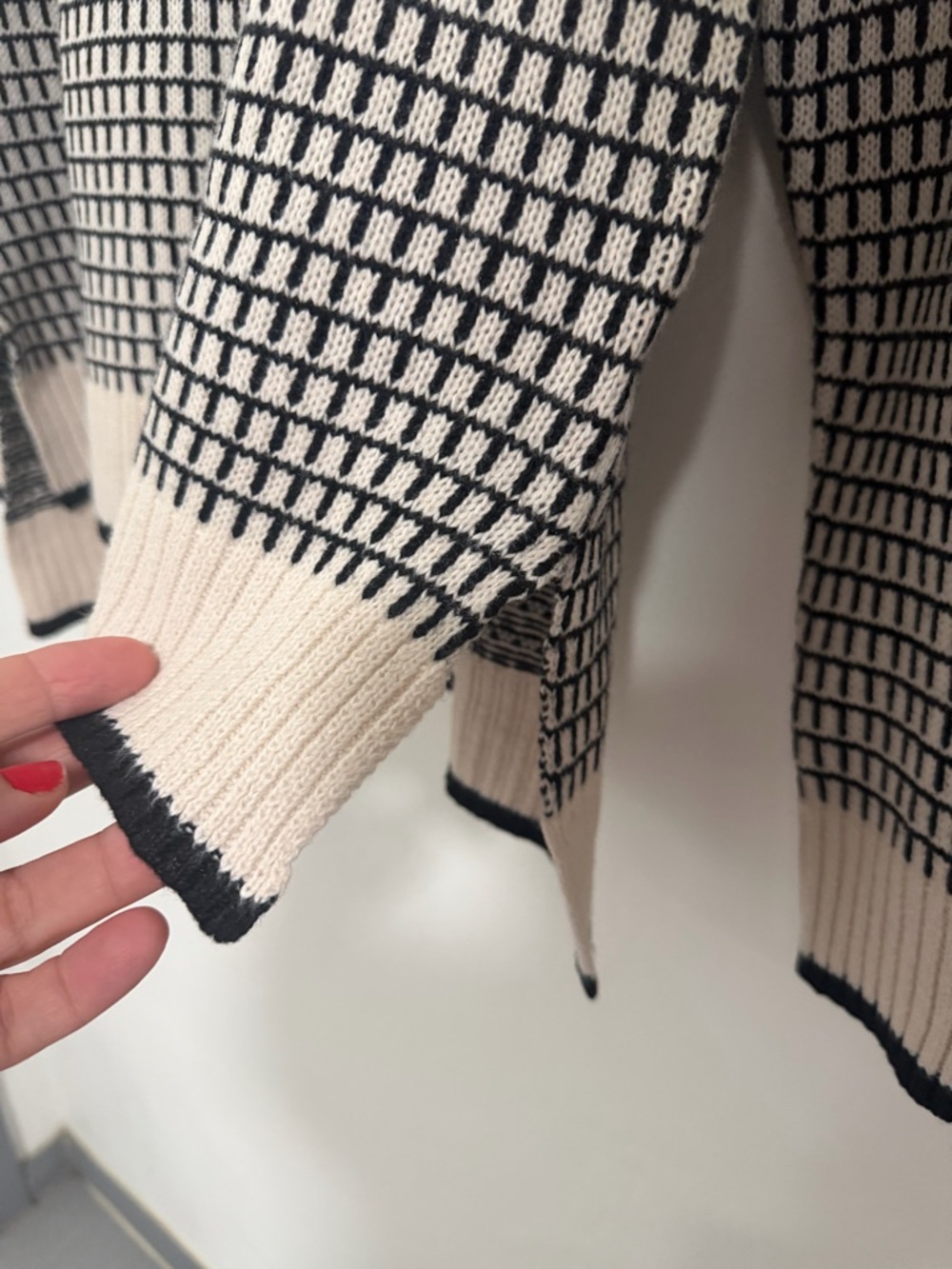Verve Ami Black and Cream Patterned Turtleneck Sweater Medium NWT - Picture 8 of 11